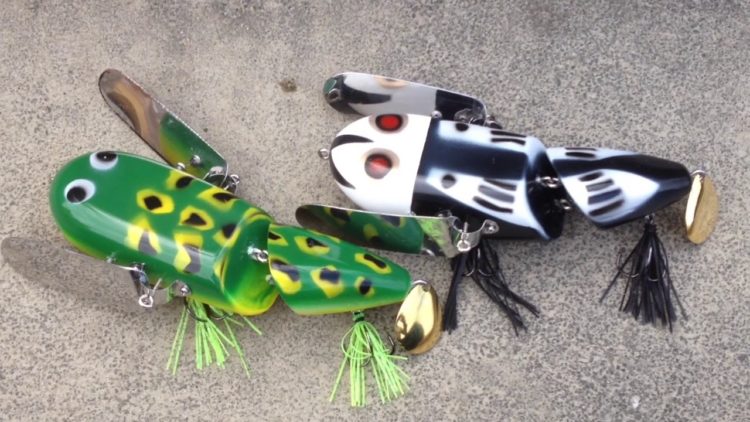 Nzクローラー風 スイミングテスト バス釣り 自作ルアー 作り方 ハンドメイドルアー 作り方 トップウォーター 作り方 Handmade Lures 羽根モノルアー クローラーベイト 羽根 自作 Bass Tube